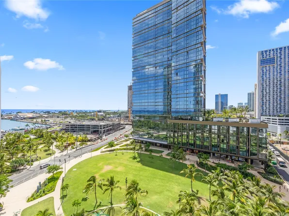 1000 Auahi St #1013, Honolulu, HI 96814
