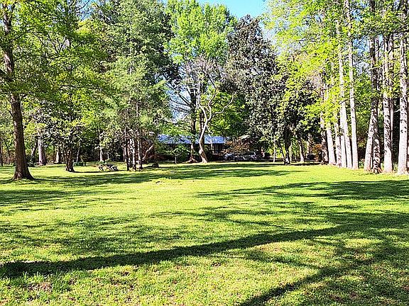Beautiful Large Yard