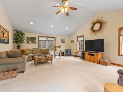 75 Nash Rd, Ashby, MA, 01431