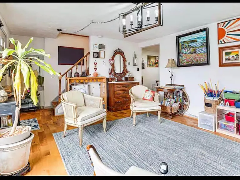 19030 Partridge Wood Dr #19030 — Photo 2