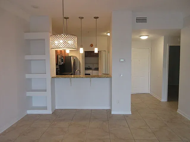 443 Hamptoncrest Cir #103 — Photo 5