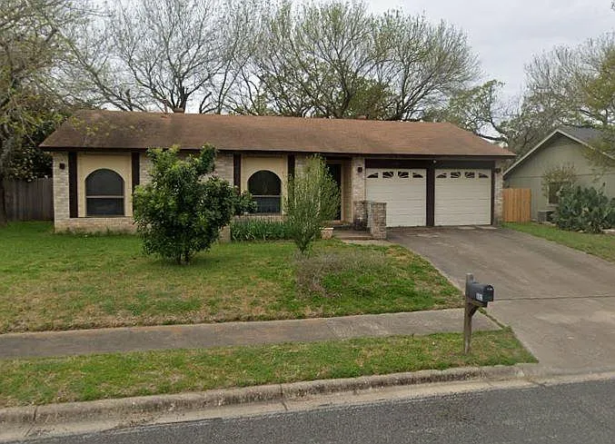 802 Powderhorn Dr — Photo 2