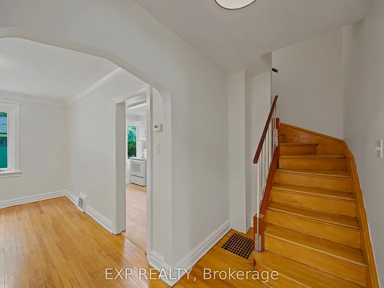 452 Sunnyside Ave — Photo 12