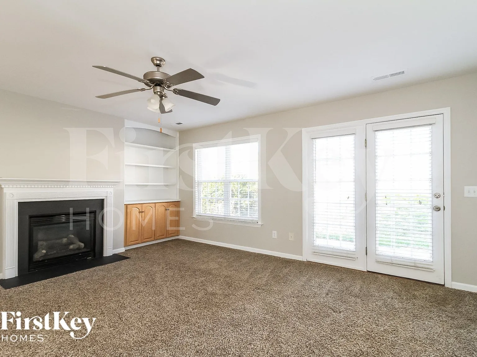 3 bed, 2.5 bath, 1469 sqft, $2,095 — Photo 4