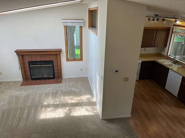 253 S Lincoln Ave — Photo 26