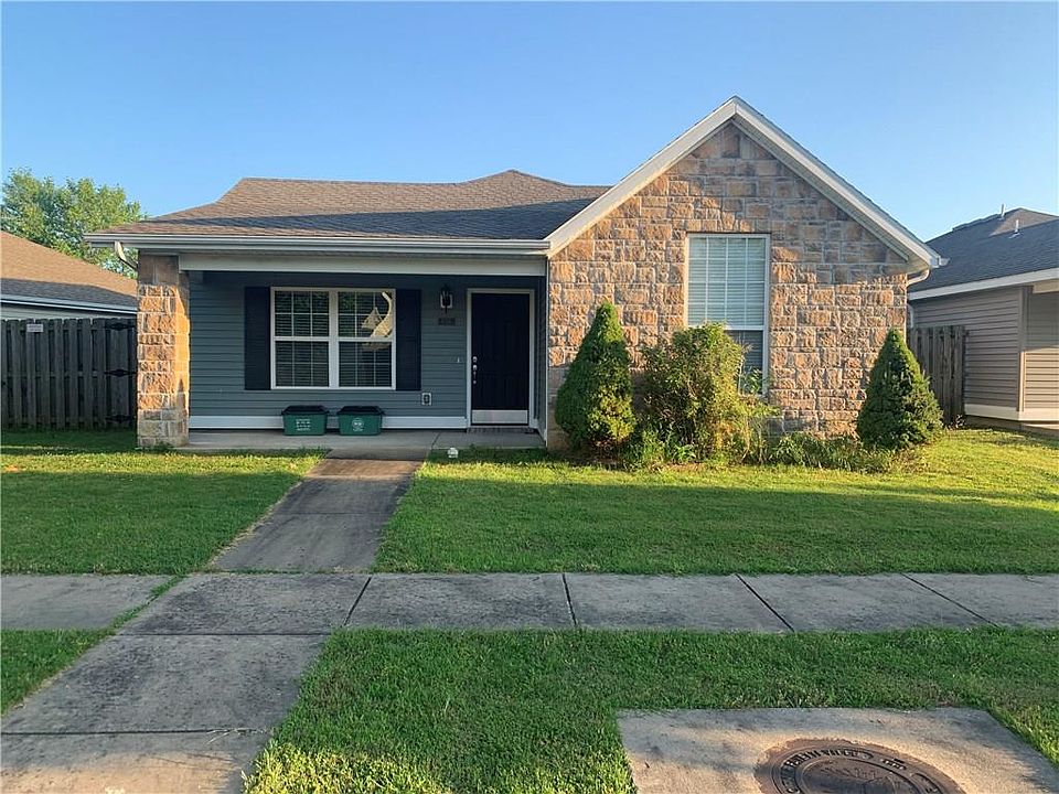 1st image of 4391 W Pecan St