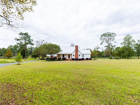 2nd image of 7 Red Oak Rd