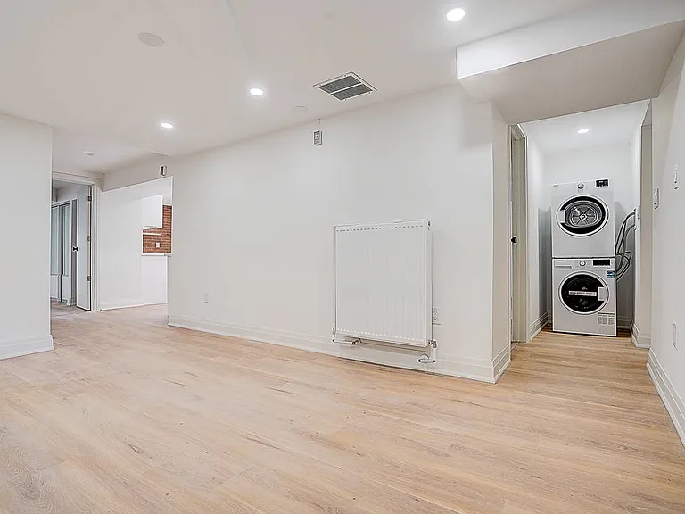 75 Kendal Ave #BASEMENT — Photo 12