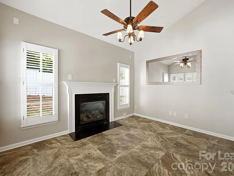 1804 Robinwood Village Dr — Photo 12