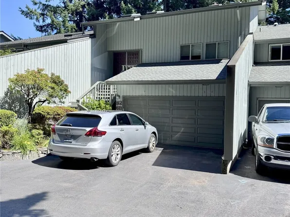 812 30th Street NW #6B, Gig Harbor, WA 98335