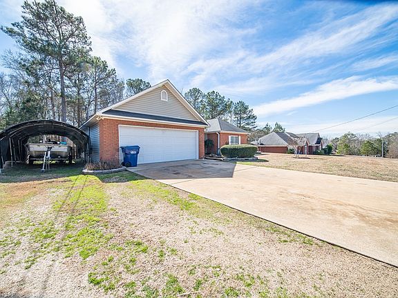 2nd image of 72 Lee Road 504
