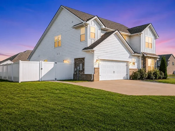 2602 Kingfisher Dr, Murfreesboro, TN 37128