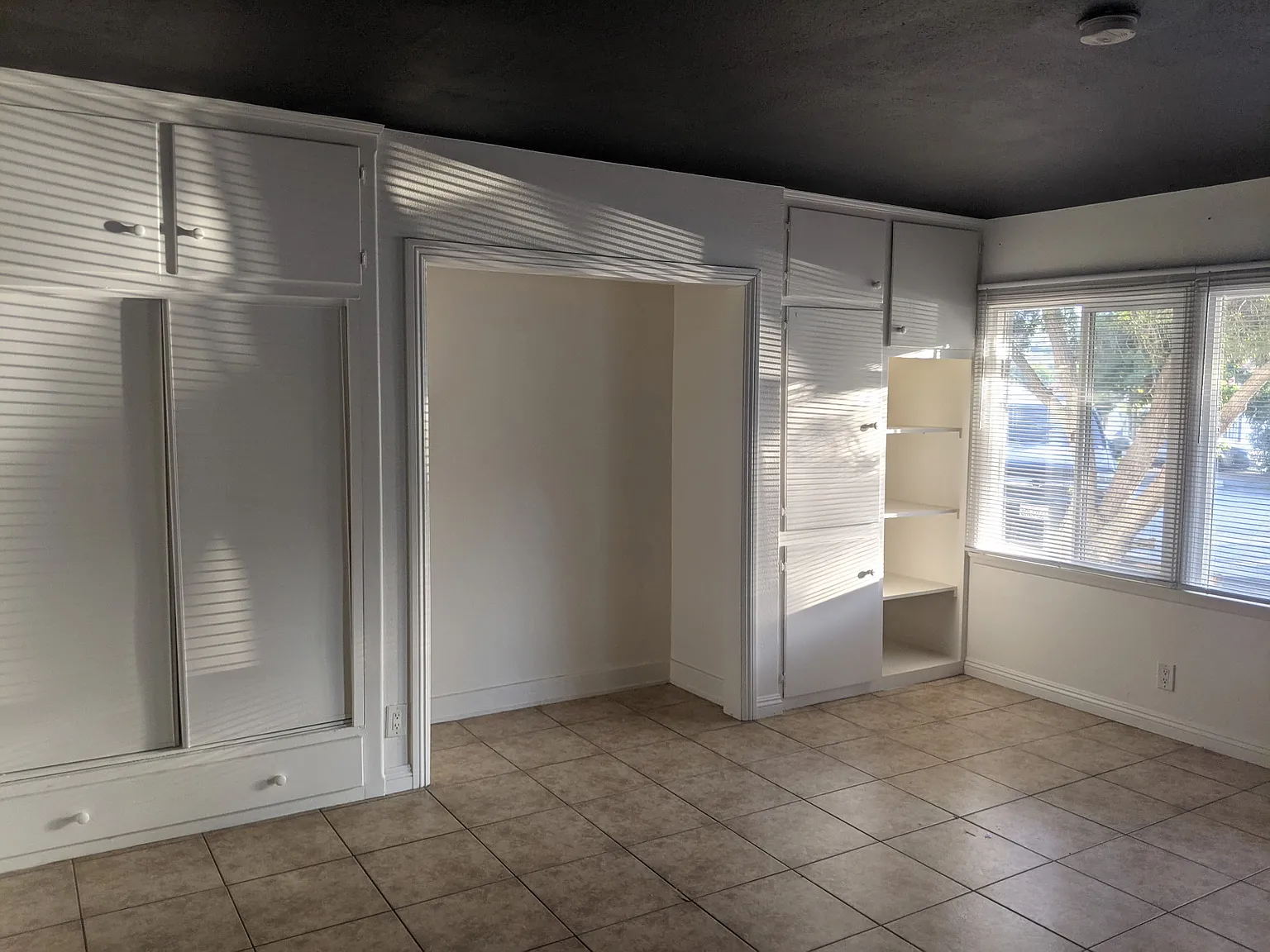 Studio, 500 sqft, $1,350 — Photo 4