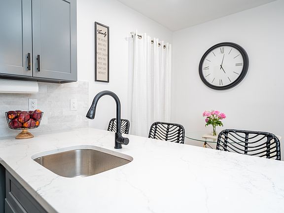 5th image of 509-511 Fulton St #3