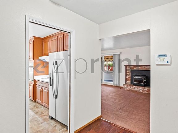 4th image of 2923 Birmingham Dr