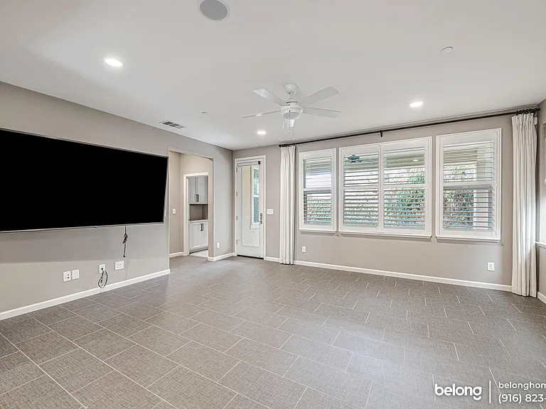 9773 Philta Way — Photo 17