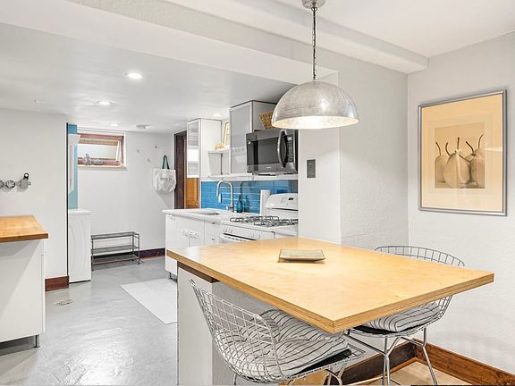4th image of 2535 W 35th Ave #B
