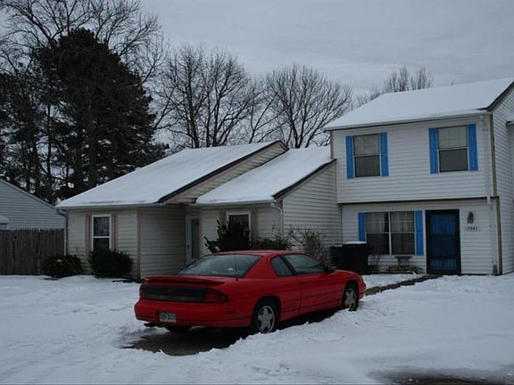 3rd image of 3939 Pollypine Dr