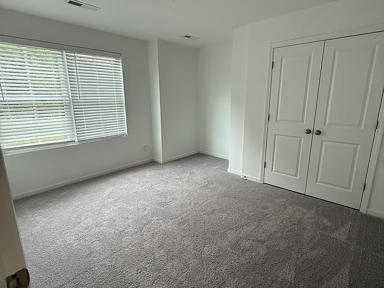 4736 Bell West Dr — Photo 23