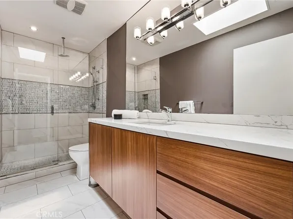 30 Park Vis, Irvine, CA 92604