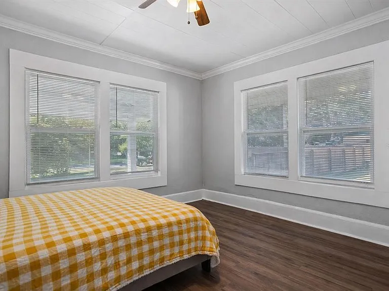 1571 S Myrtle Ave — Photo 20