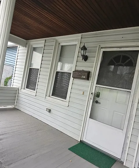 56 Merrifield Pl — Photo 2