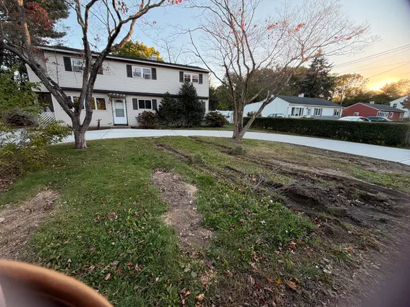 (undisclosed Address), Bay Shore, NY 11706