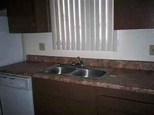5th image of 1222 W La Jolla Dr