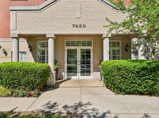 7450 Lincoln Ave Unit 204, Skokie, IL 60076