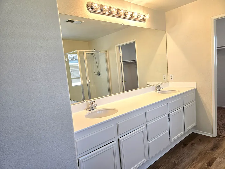 29270 Wrangler Dr — Photo 38