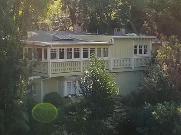 2049 Oakstone Way, Los Angeles, CA 90046