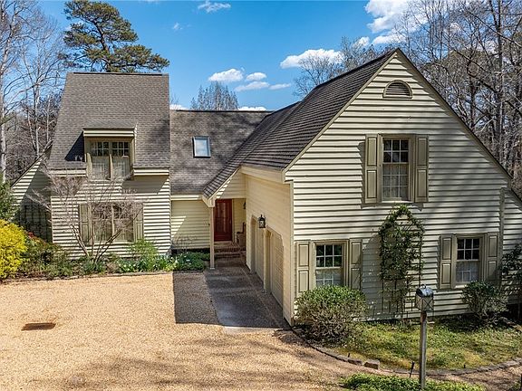 2nd image of 103 Malvern Cir