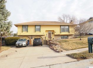 4616 Holly St, Bellevue, NE 68157
