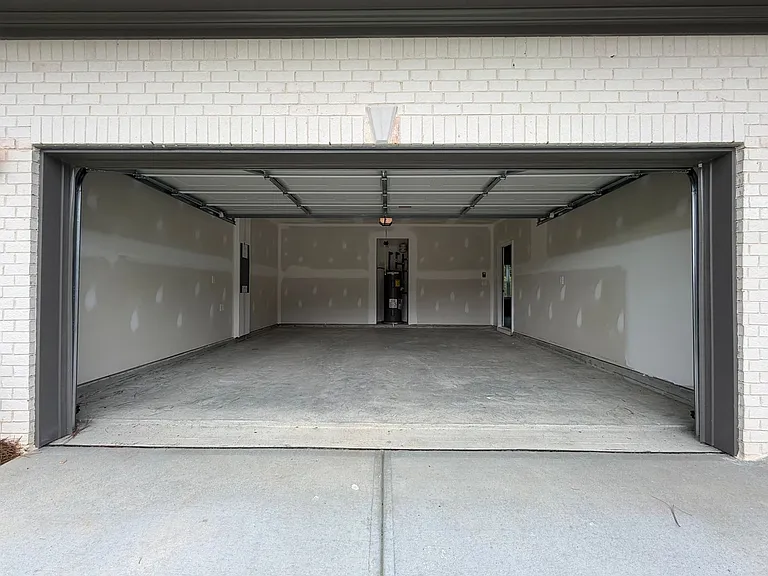 8 Cavalier Ct — Photo 36