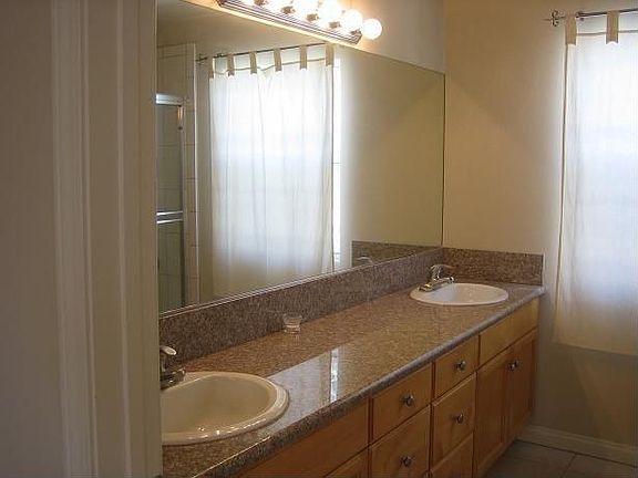 Master Bath Room