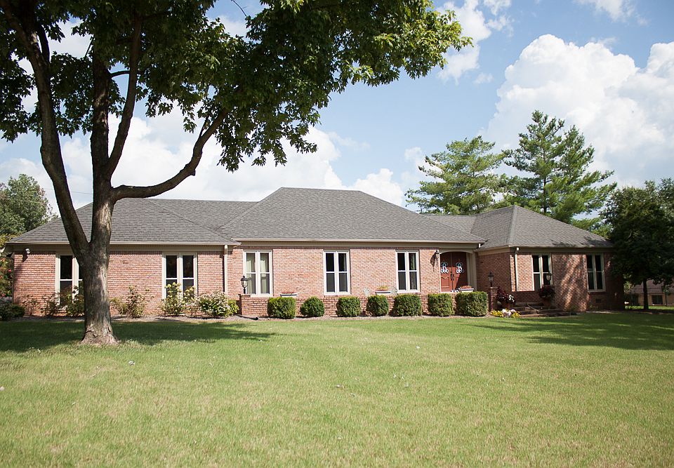 1st image of 1650 Laura Ln