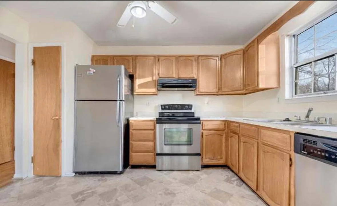 2014 Ritchie Road - 6 — Photo 1