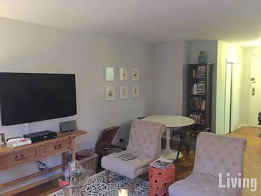 Rented by Living New York | media 11