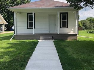 108 N 2nd Ave, Crooks, SD 57020