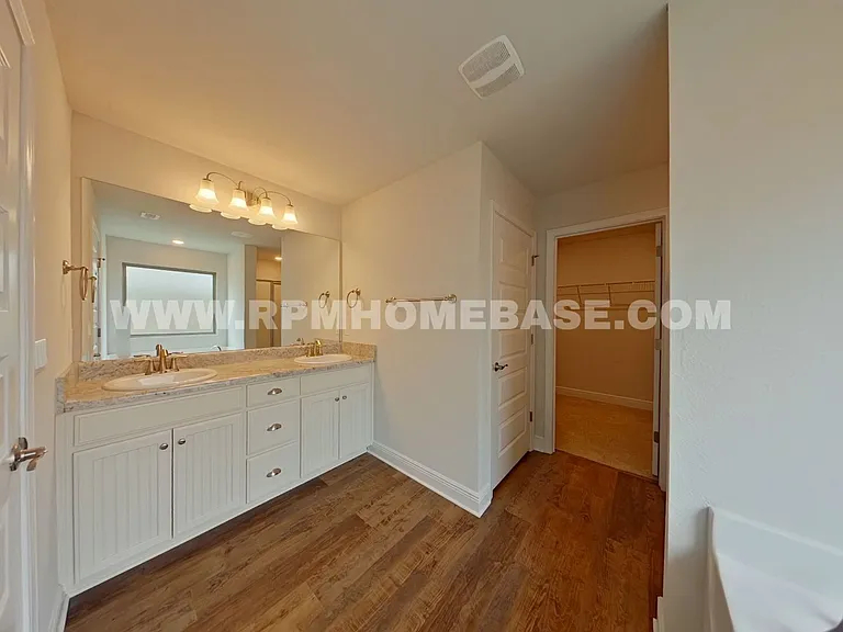 5820 Crestlake Dr — Photo 9