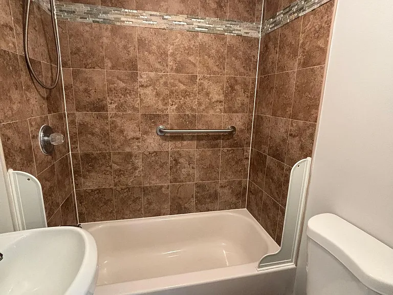 101 Miramar Ave #B — Photo 10