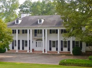 102 E Round Hill Rd, Greenville, SC 29617