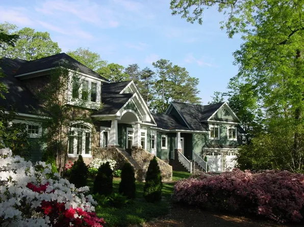 1321 Five Point Rd, Virginia Beach, VA 23454