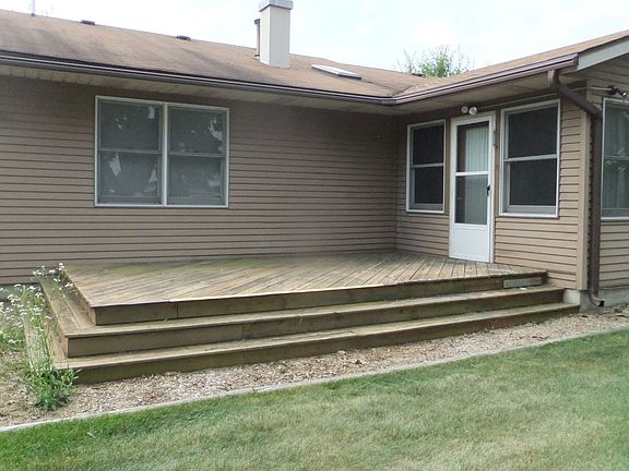 2nd image of 2003 E Farnsworth Dr #B