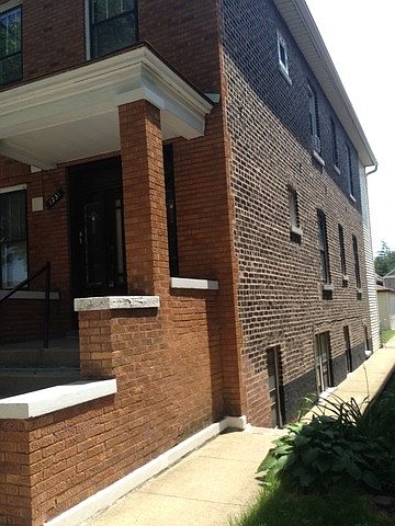 2nd image of 1231 W 31st St
