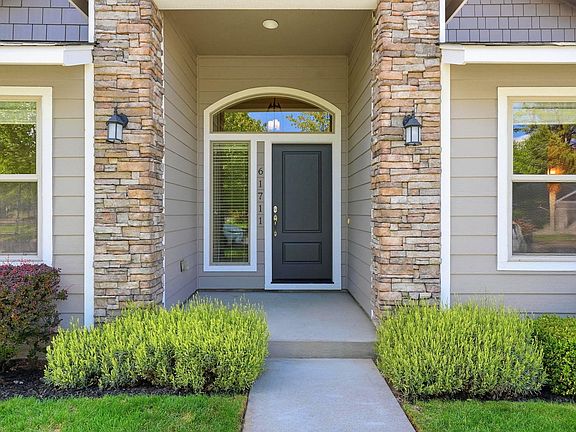 3rd image of 61711 Rigel Way