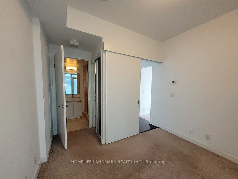14 York St #3408 — Photo 8