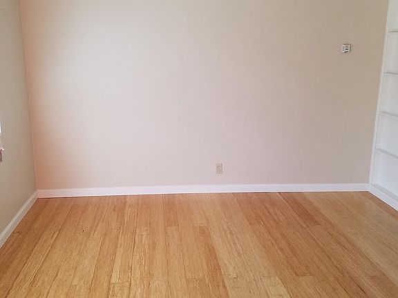 3rd image of 22412 Rockaway Ln