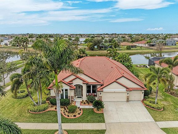 3rd image of 302 Cockle Shell Loop