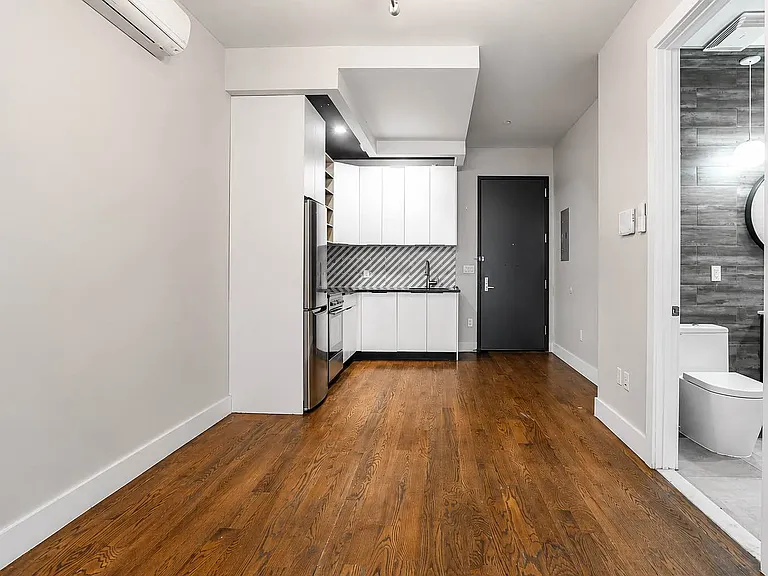 1605 New York Ave #1C — Photo 4